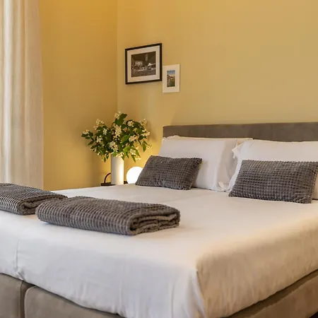 A Casa Di Laura Апартаменти Бергамо